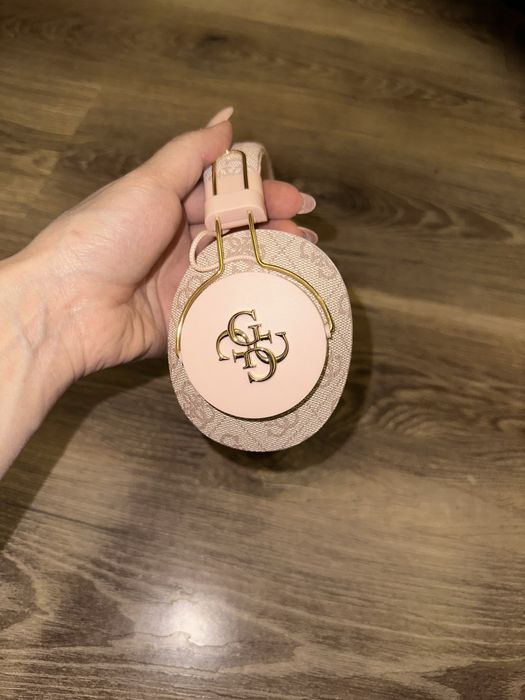 Оригинал Guess наушники как новый