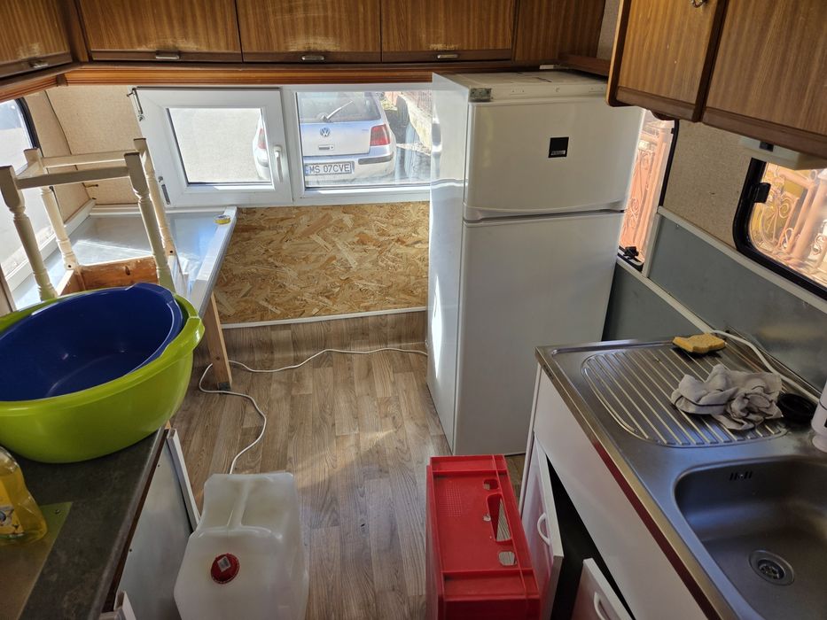 Vând Rulota fast food