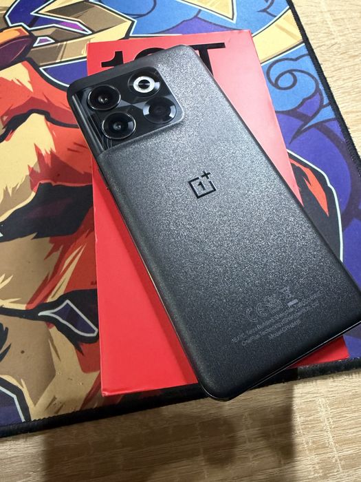 Телефон Oneplus 10t