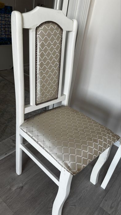 Срочно продам стул со стульями