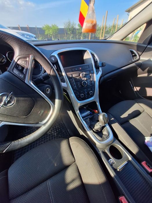 OPEL Astra 2012 — imagine 3