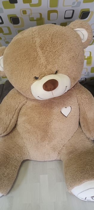Urs de plus mărimea XXL
