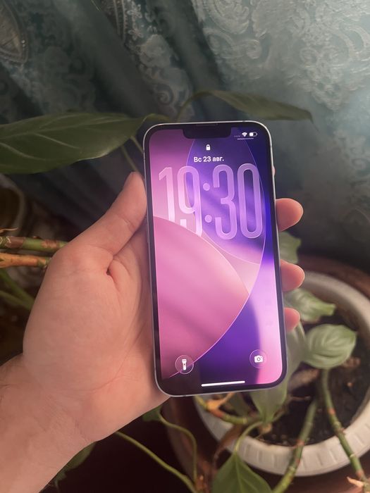 Продам IPhone 14 128gb