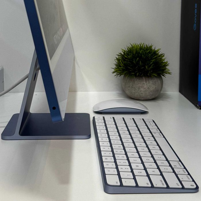 как новый iMac 24 m4 8CPU/ 16Gb / 8GPU/ 256Gb Blue