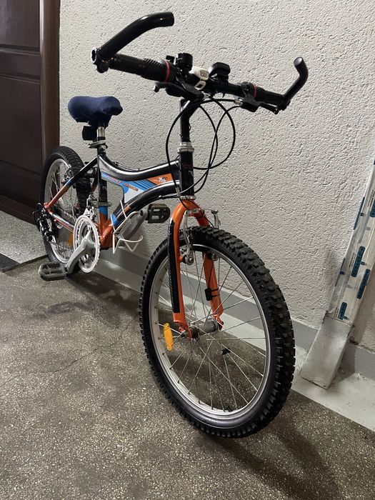 Vand bicicleta ca noua