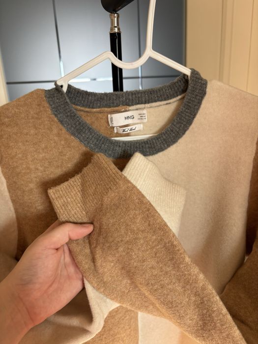 теплый свитер Mango