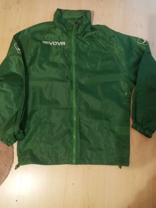 Мъжки ветровки и ризи в много добро състояние хл размер