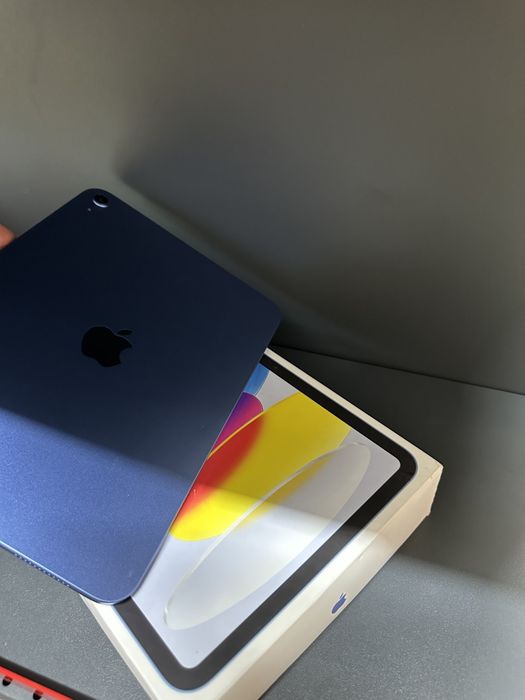 Ipad A16, 128gb color is blue