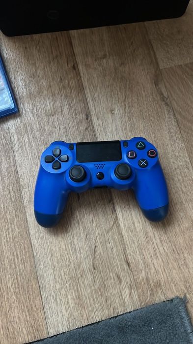 Playstation slim 4