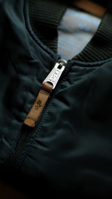 Бомбер яке Alpha Industries