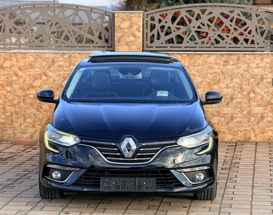 Renault megane 4 ,1.5 dci, trapa, pure led