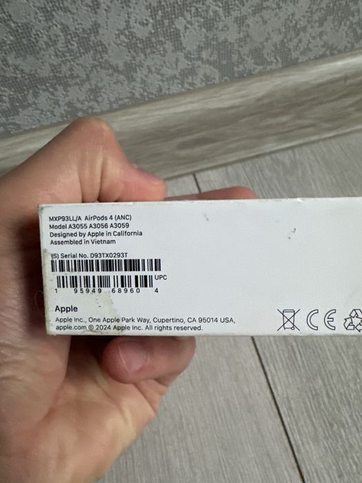 Кейс от airpods 4 active noice cancellation