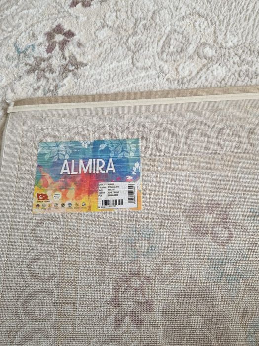 Срочно продам ковёр 2.5 на 3.5