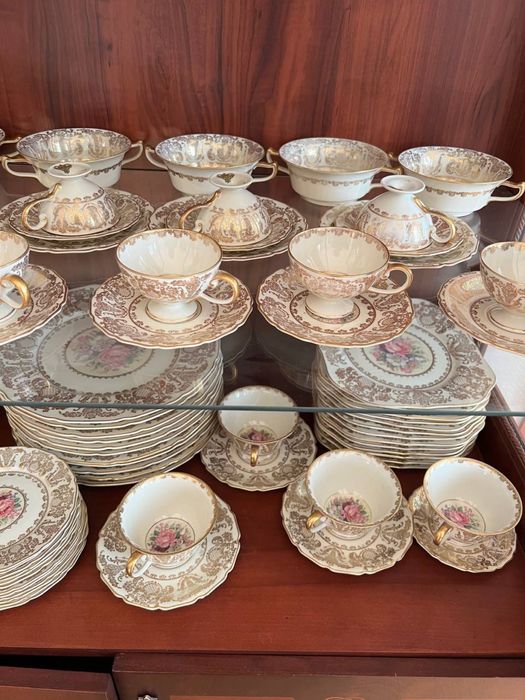 Сервиз столовый позолченный, китайский фарфор, Германия. Антиквар.