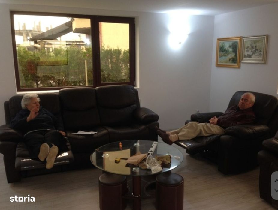 Casă cu 6 camere si 3 Bai