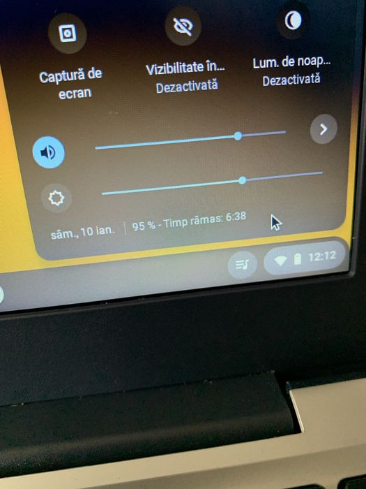 Laptop Asus Slim CheomeOs,Display 12 inch,4gb ram,baterie buna cu inca