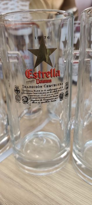 Set de 5 halbe originale Estrella Damm/Spania / Barcelona , puțin util