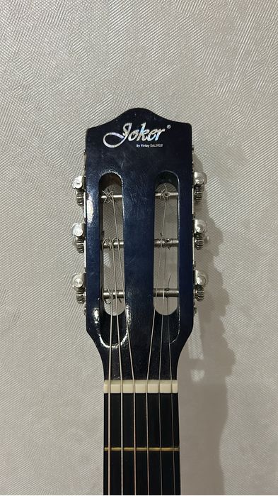 Продам гитару Joker