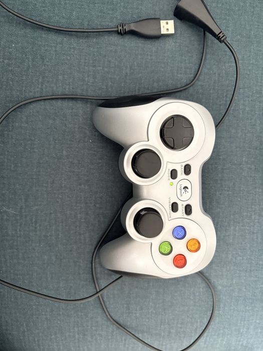 Controller Logitech Wireless F710