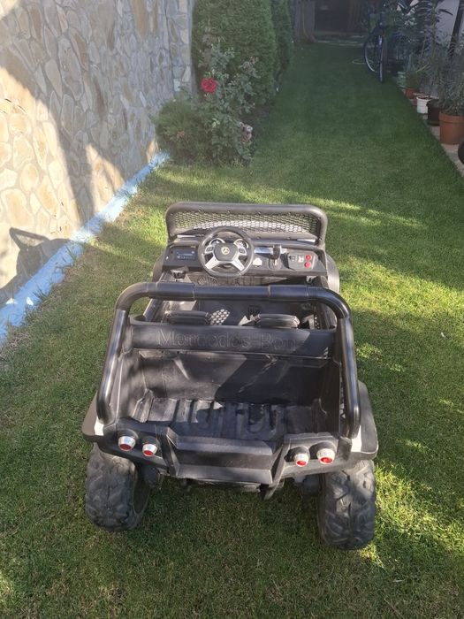 Mașinuță electrică Mercedes pentru copii – folosită, funcțională