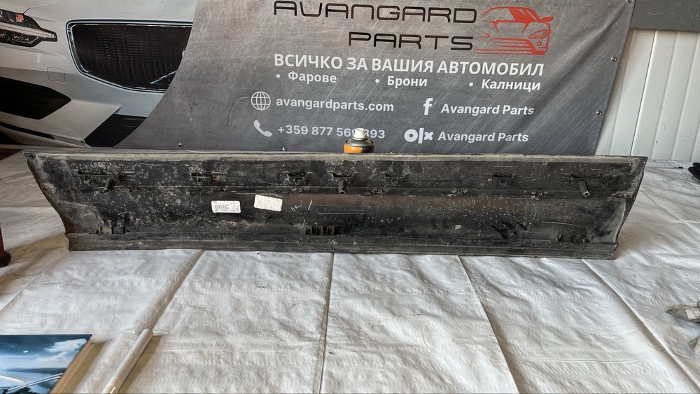 Декоративна лайстна за предна дясна врата Mercedes GLB X247 2019-