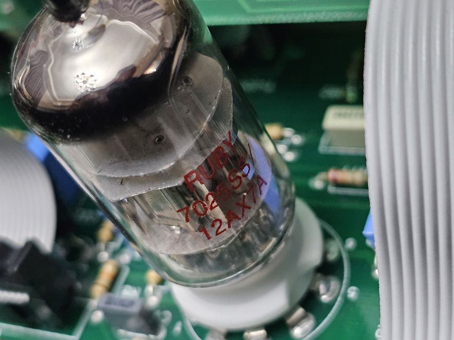 Ламповый стерео-компрессор BELLARI RP583