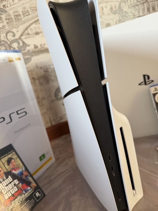 Продам новый Playstation 5slim box 1tb