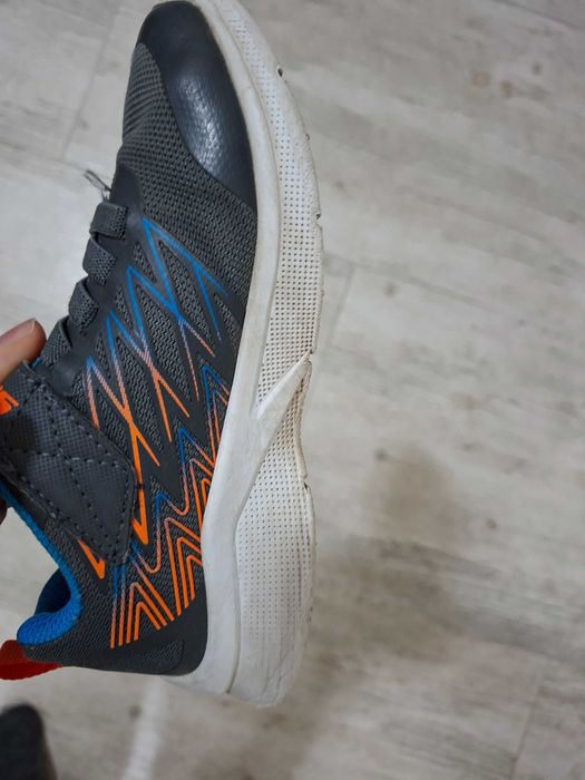 Skechers. 27 номер