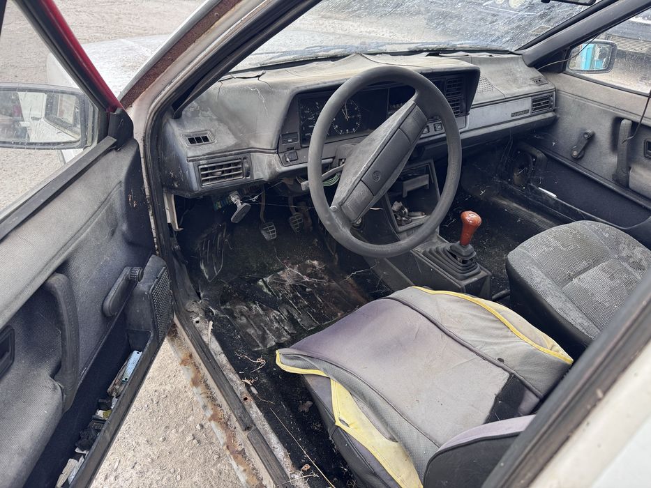 VW Passat B2 1.6d 54hp 1986г На Части