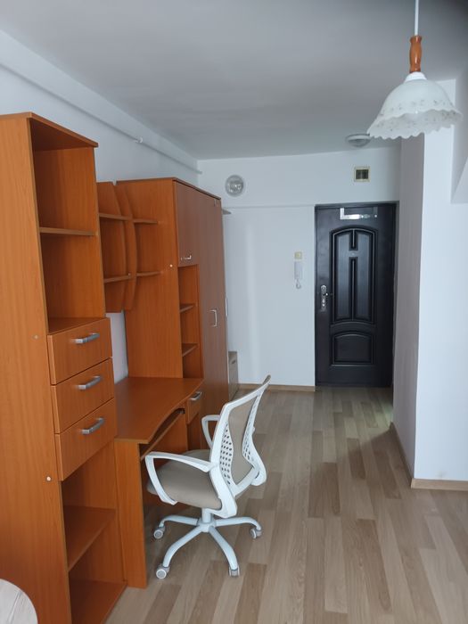 Garsoniera de închiriat