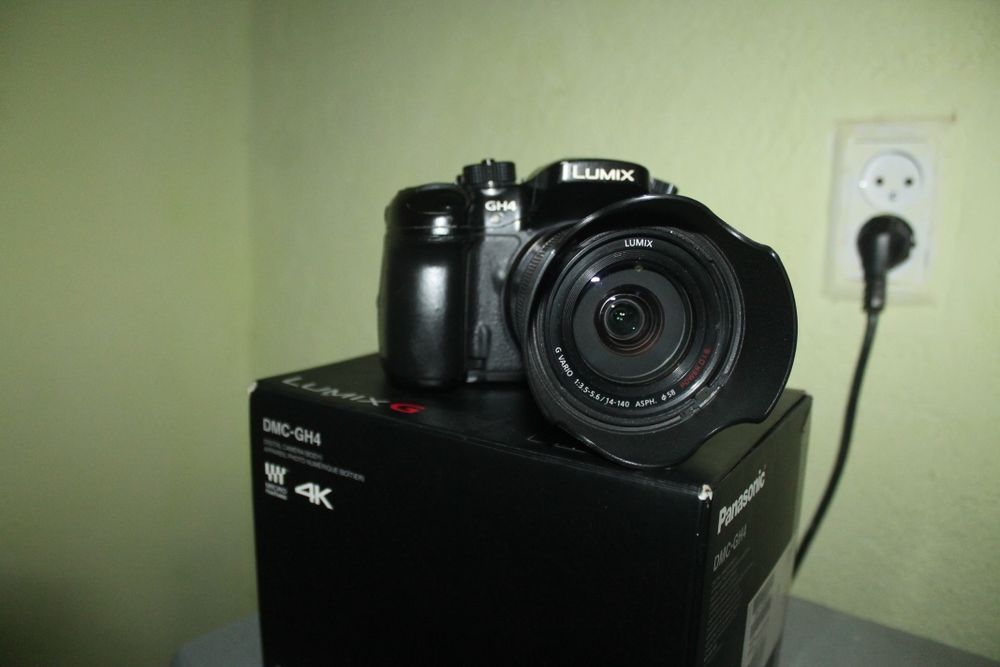 Panasonic lumix gh4 sotiladi holati yaxshi