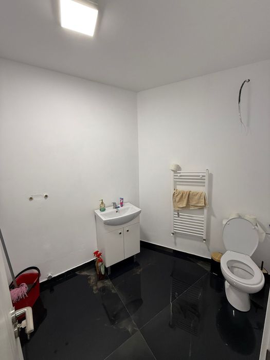 Spatiu comercial de vanzare 84mp