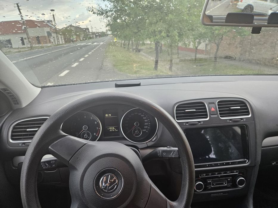 Volkswagen Golf VI 1.4MPI