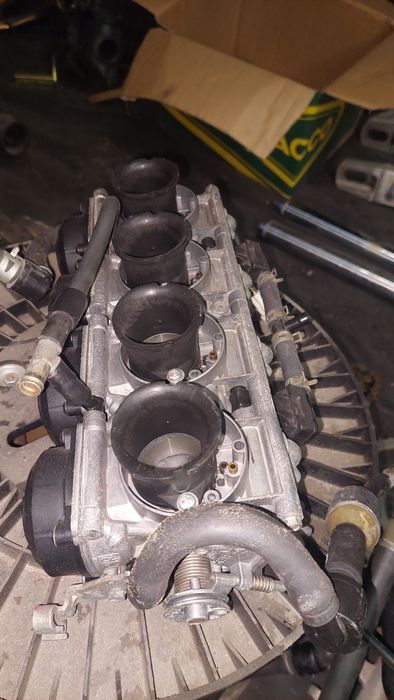 Карбюратор на Yamaha yzf R6 2002