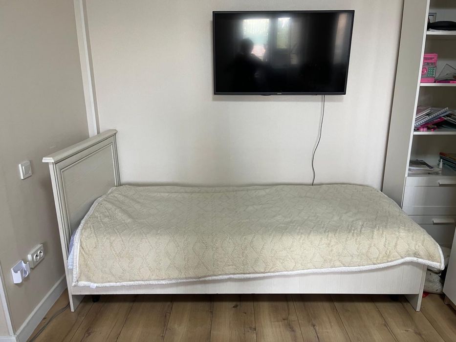 Одноместная кровать