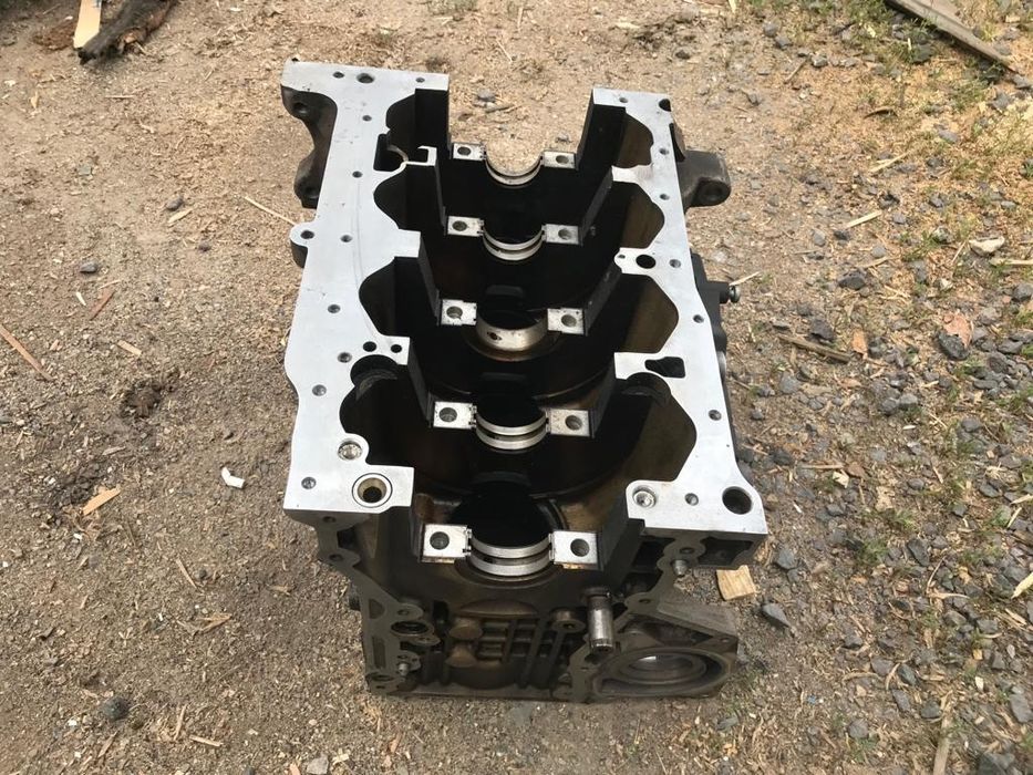 Шкода турбо TSI продам двигатель