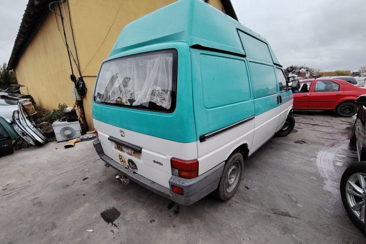 Lampa / Tripla stop dreapta pe aripa Volkswagen VW Transporter 1992