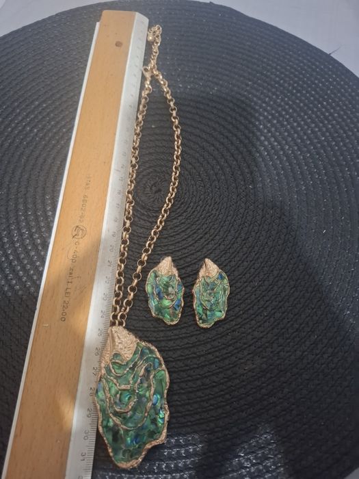 Set colier 7 cm si cercei 3.5 cm abalone placat cu aur