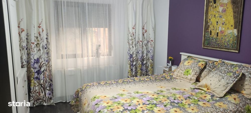 Vând casă eficientă energetic complet mobilată și utilată