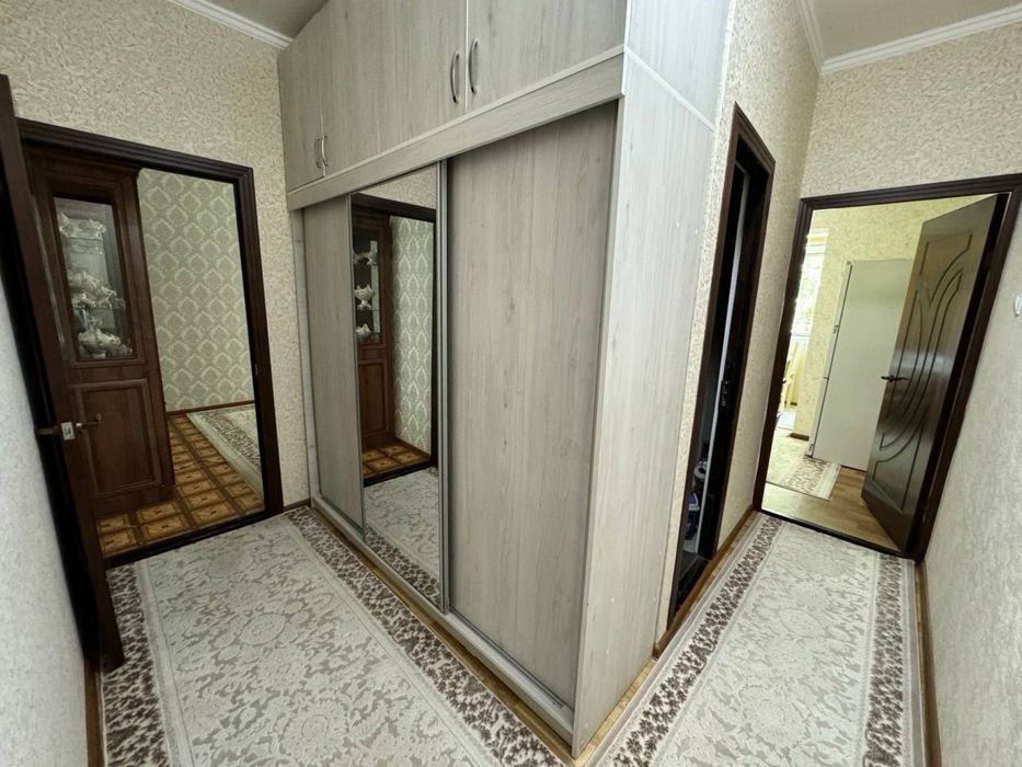 1/4/4 (39кв.м.) 8 микрорайон | с ремонтом, мебель и техника в подарок!