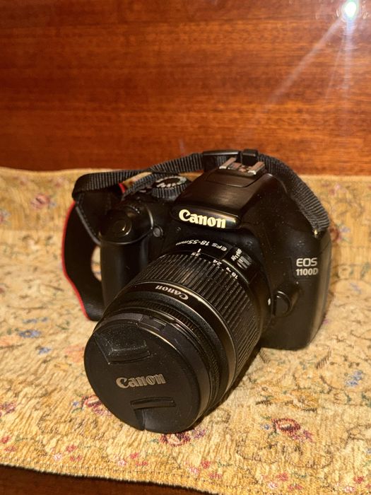 Продам Canon EOS 1100D + сумка в подарок