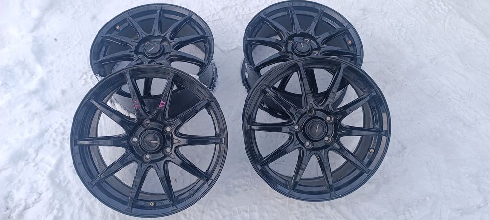 Продам комплект дисковые привозные на 17