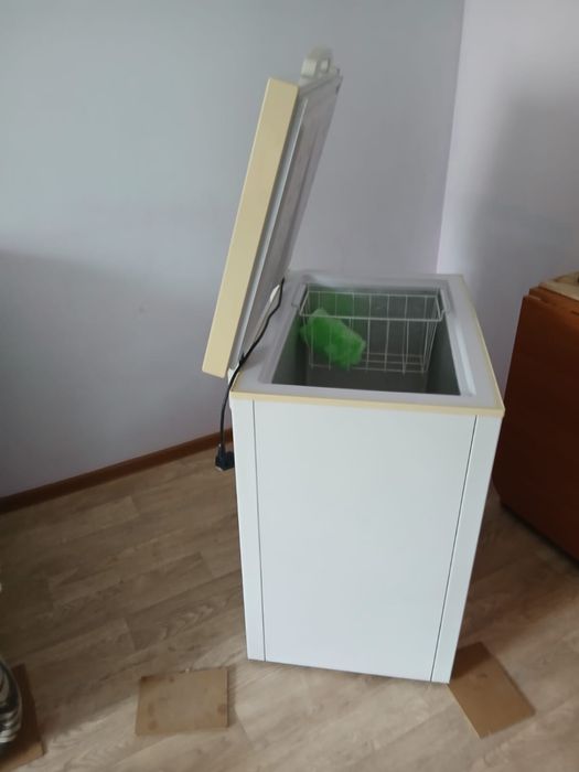 Продам морозильную камеру