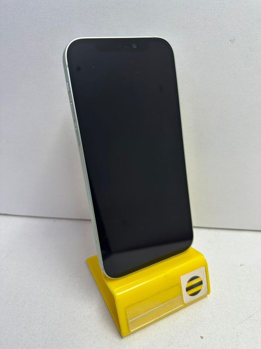 Продам Айфон 12 64г