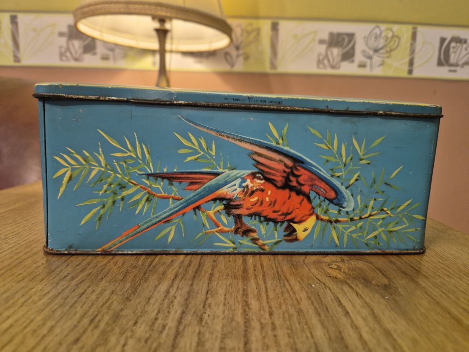 2 Cutii vechi din tabla, Agatex