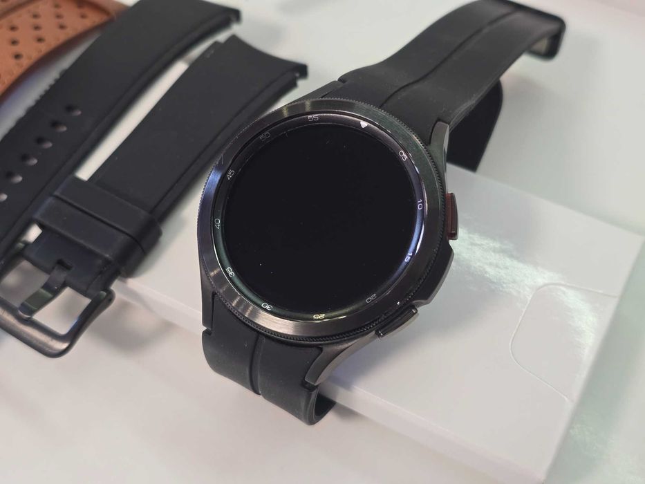 Samsung Galaxy Watch 4 Classic SM-R895F 46 mm LTE (черен)