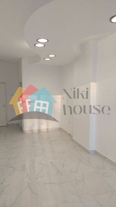 Дава се под наем Магазин в Варна, Център - 52 кв.м за 500 € - Снимка #4