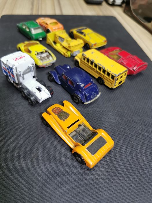 Колички Matchbox