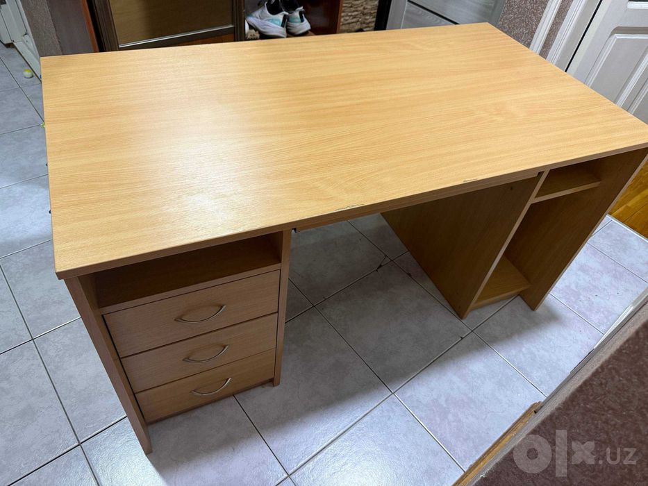 Продается стол для компьютера
