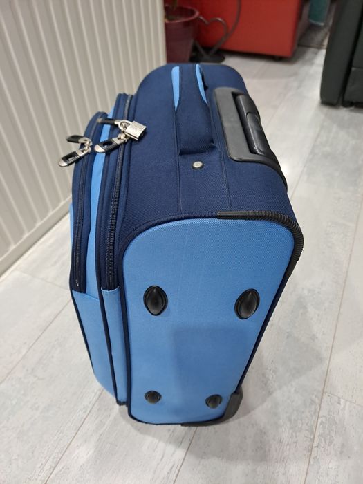 Куфар с колелца и телескопична дръжка- CL ! AX